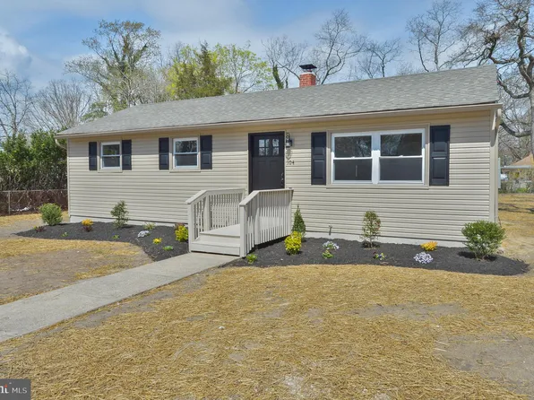 104 W Beach Rd, Williamstown, NJ 08094