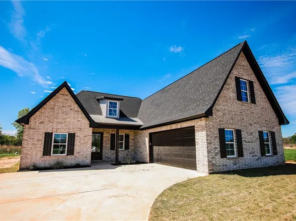 1333 Bonaire Trce, Alexandria, LA 71303