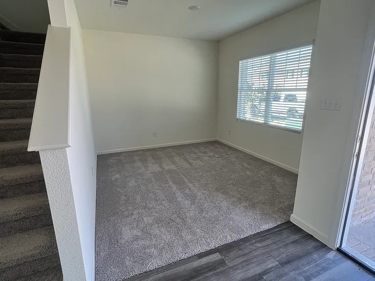 10320 Holycross Ln — Photo 6
