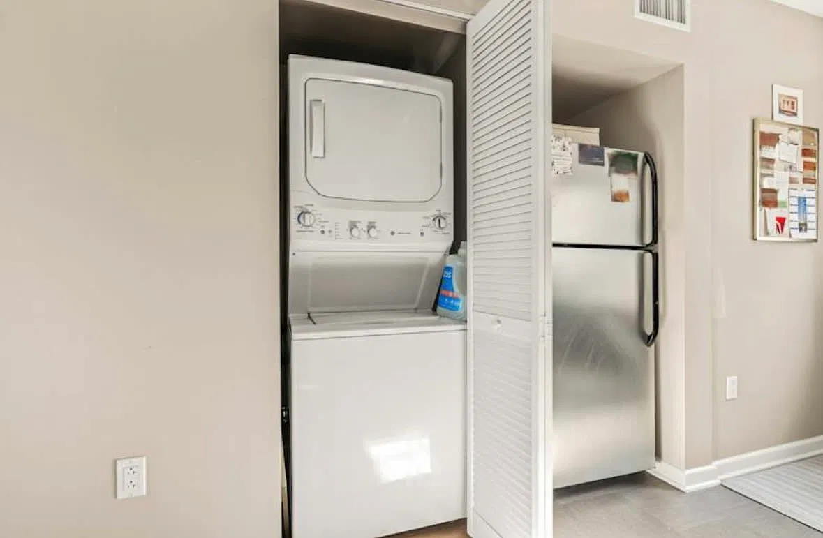 1 bed, $3,500 — Photo 2
