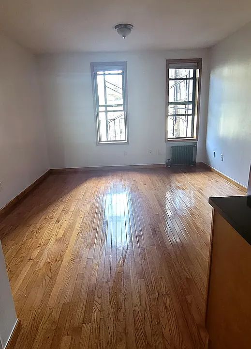 2nd image of 175 E 90th St APT D2
