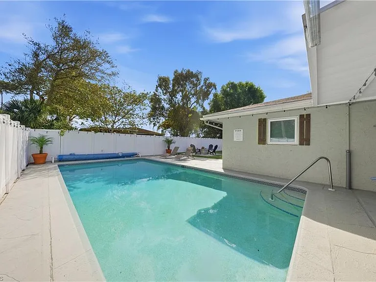 2473 Poinciana St — Photo 26
