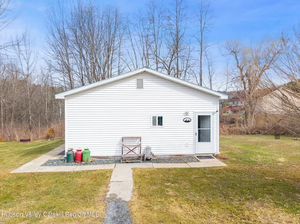 1677 New York 145, Middleburgh, NY 12122