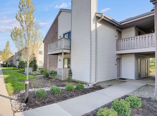 102 Ravens Crest Dr, Plainsboro, NJ 08536