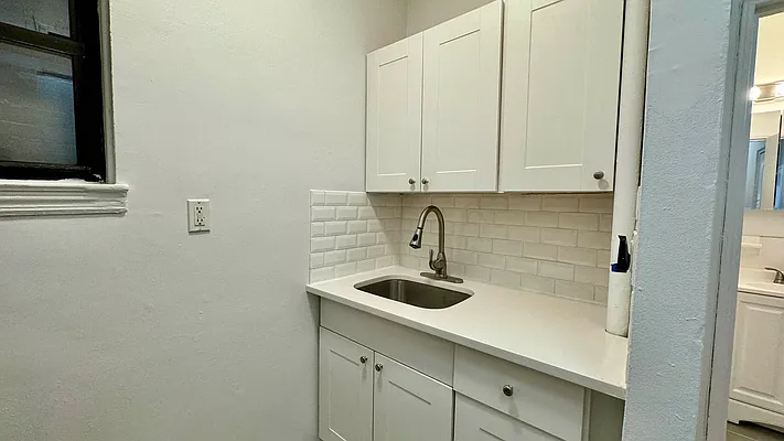 Rented by HOLTON REAL ESTATE INC. | media 4