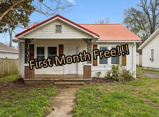 416 3rd St, Lawrenceburg, TN 38464