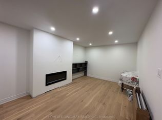 16 Redcastle Cres, Georgina, ON L4P 3M1