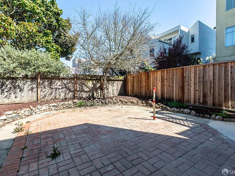 3716 Divisadero St — Photo 8