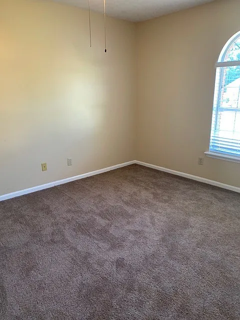 Three Bedroom Home w/ Garage — Photo 4