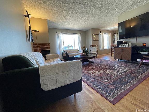 5th image of 229 Canyon Dr