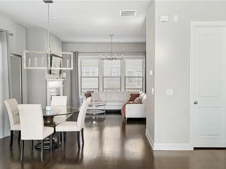 1302 Harris Way — Photo 13