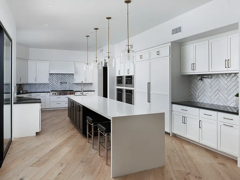 6732 E San Juan Ave — Photo 3
