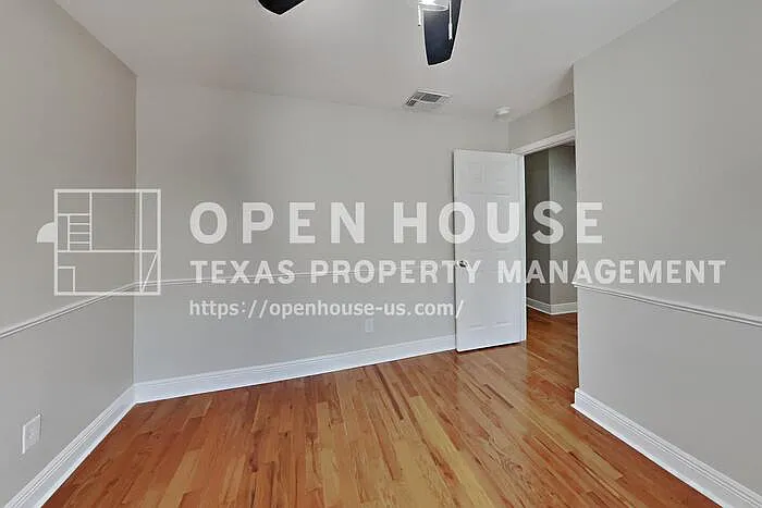 29402 Legends Hill Dr — Photo 12