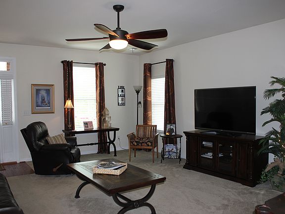 Spacious Family Room