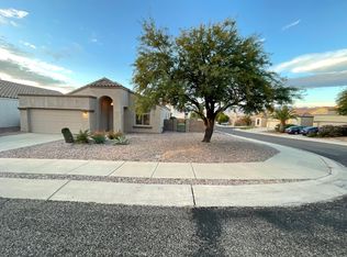 10825 E Watershed Dr, Tucson, AZ 85748