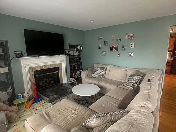 5th image of 10 Isabella St #10
