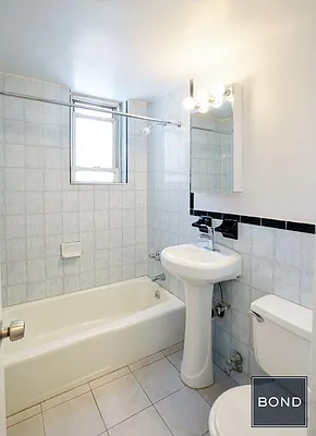 Rented by Bond New York | media 19