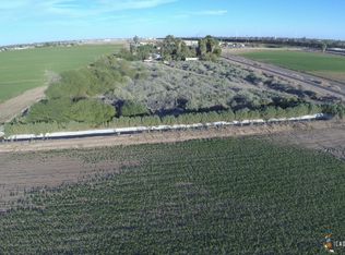 8 Anza Rd, Calexico, CA 92231