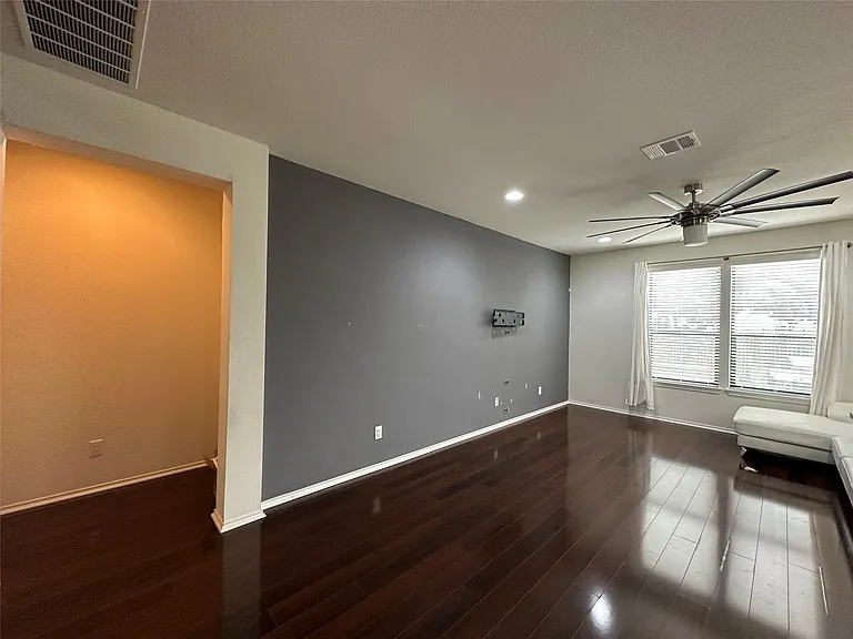 1248 Hyde Park Dr — Photo 10