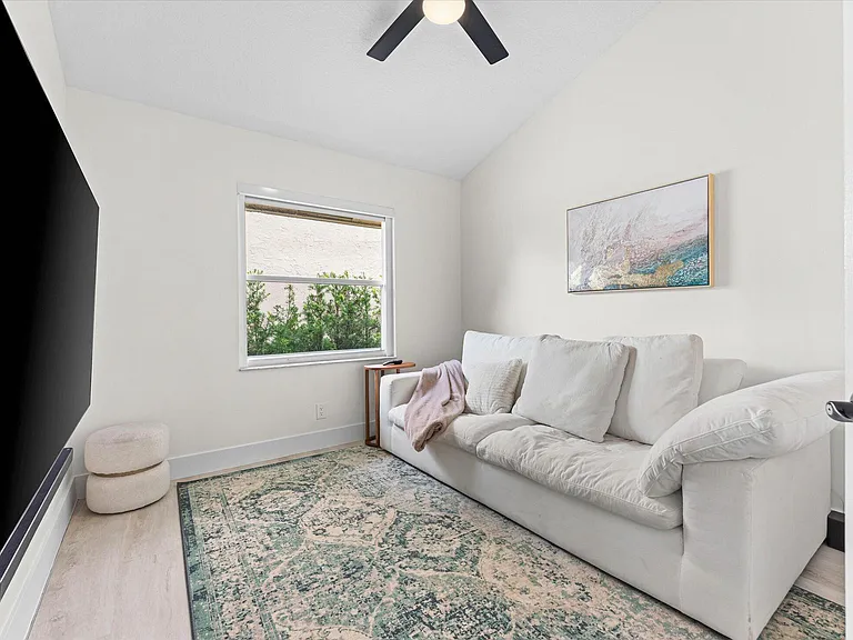 10112 Aqua Vista Way — Photo 20