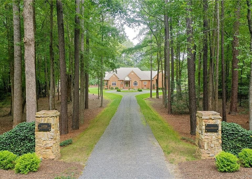 1st image of 14236 Three Oaks Ln