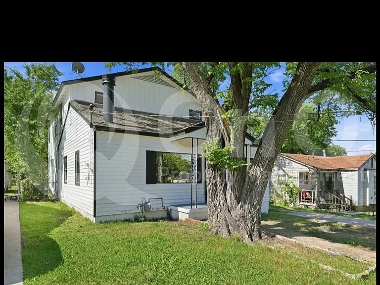 3350 Grafton Ave — Photo 1