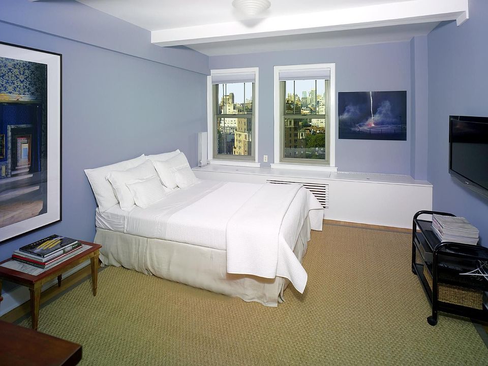 1st image of 136 Waverly Pl APT 17C