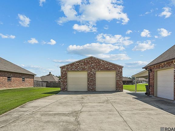 5th image of 42439 Clouatre Rd