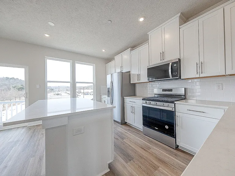 527 Cooper St — Photo 4