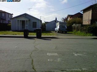 450 Harris Rd, Hayward, CA 94544