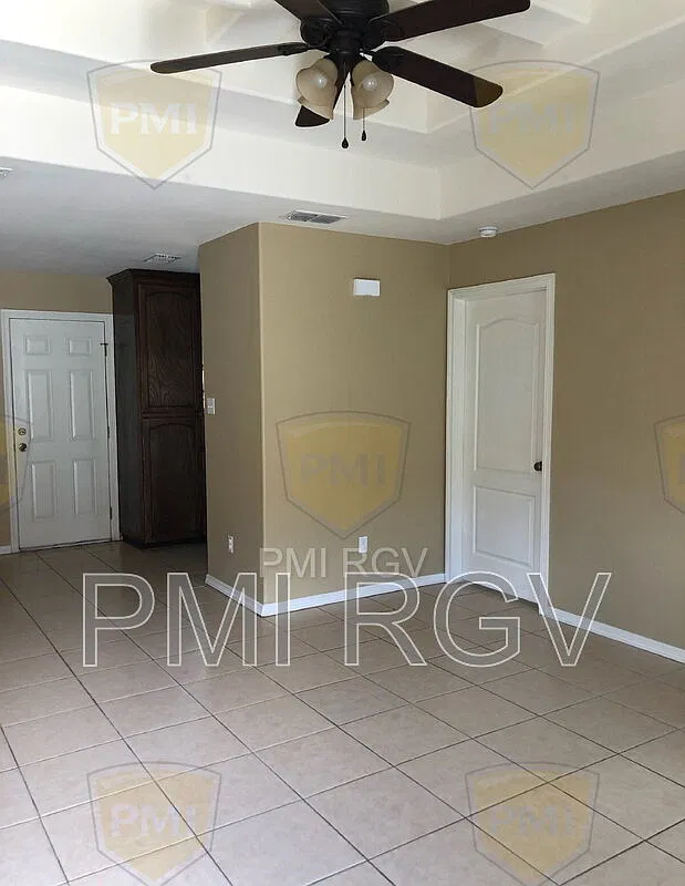2 bed, 2.0 bath, $925 — Photo 1