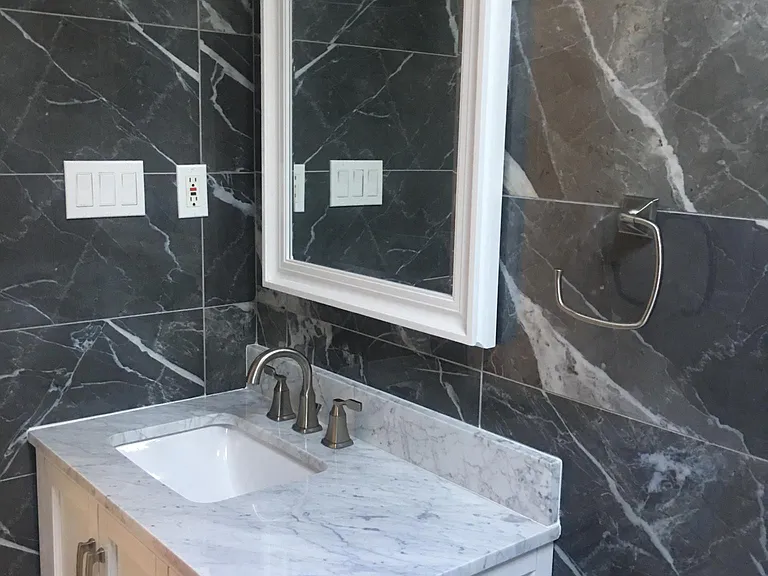 Full Bath 1