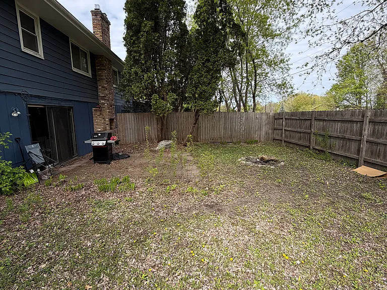 338 Glenmoor Ln — Photo 17