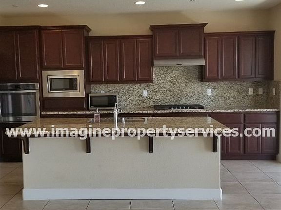5th image of 7524 Pesaro Dr