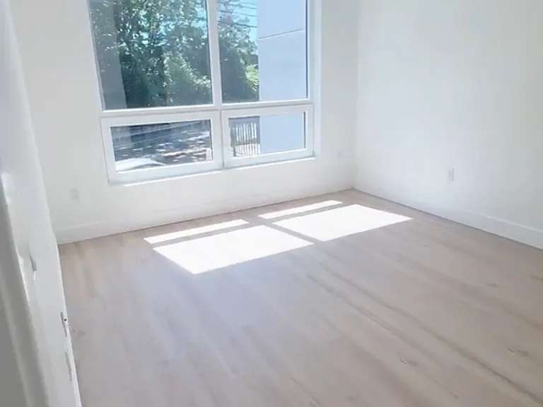 420 River Rd #2 — Photo 2