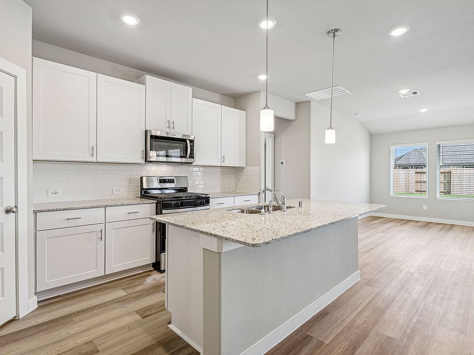 8-web-Houston-Central Park Square-10510 Discovery Ln Texas City, TX, 77591-Texas City, TX, 77591-Tex