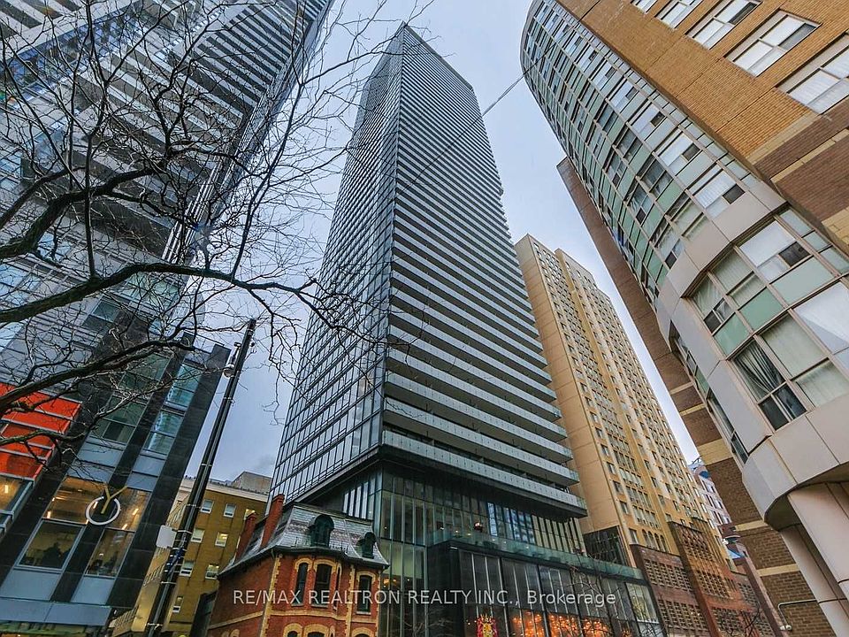 1st image of 15 Grenville St #3702