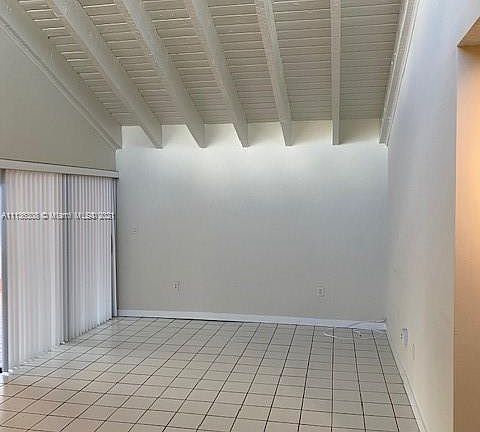 High ceilings in liv area