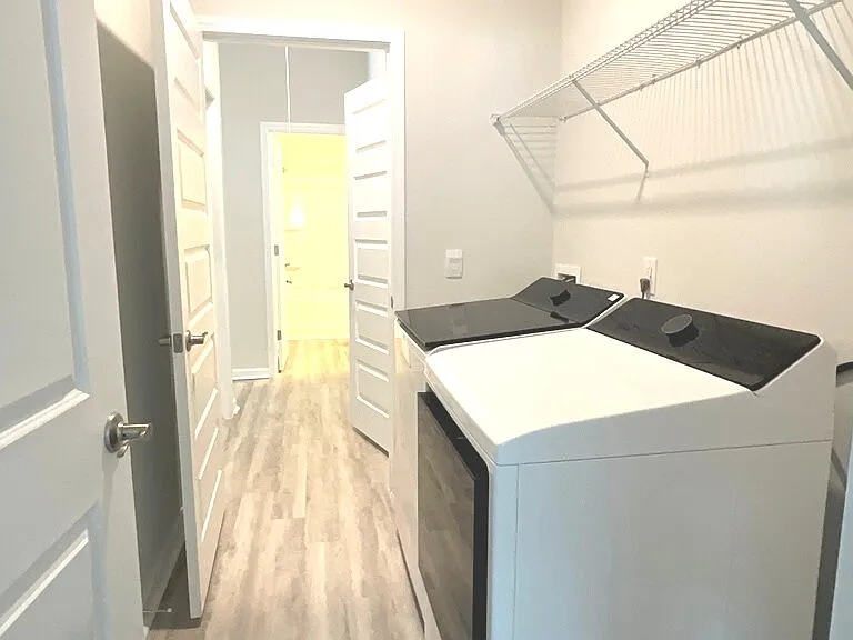 206 Holloway Hl — Photo 21