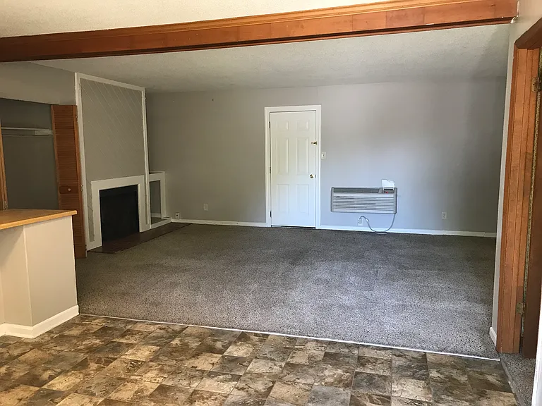 1439 Fernwood Glendale Rd #A — Photo 6