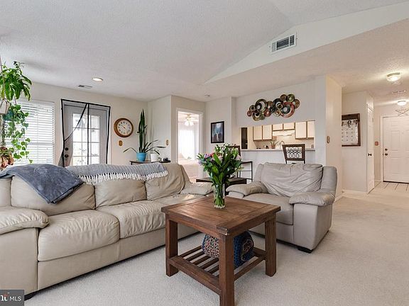 Spacious Living Room