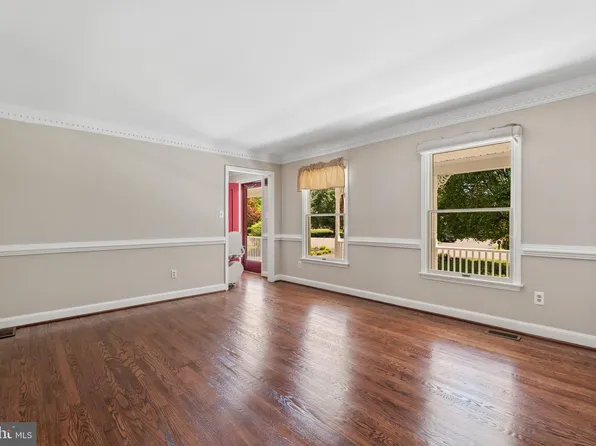 7708 Castlebury Ct, Warrenton, VA 20186