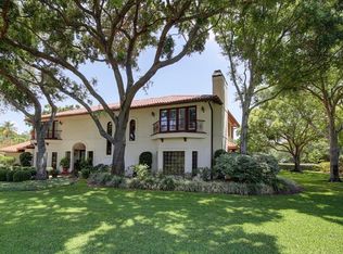 901 Indian Rocks Rd, Belleair, FL 33756