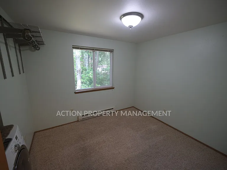 353 Madrona Way — Photo 12