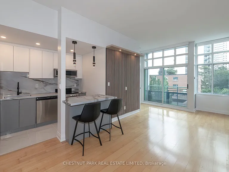 1901 Yonge St #302 — Photo 5