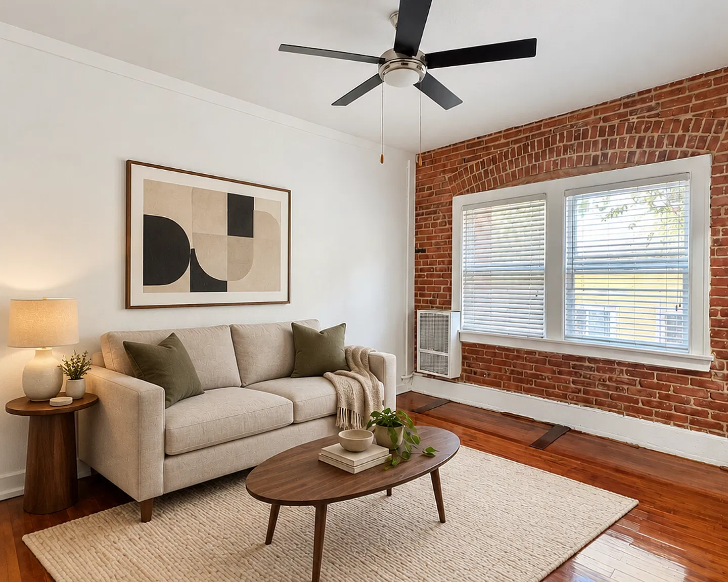 Welcome to the Leeward Apartments: NY-Style Living in Art Deco Elegance — Photo 4