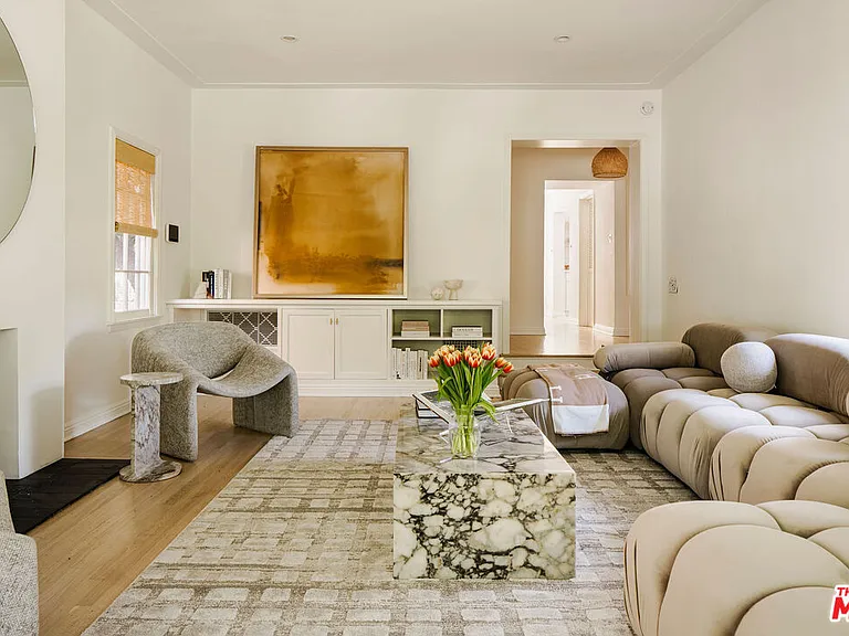2518 Canyon Dr — Photo 3