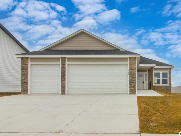 960 W Panorama Rd, Lincoln, NE 68523