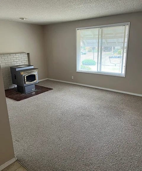 650 NW 4th Ave — Photo 5