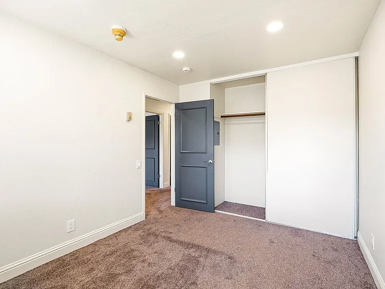 308 Estrella Ave — Photo 11